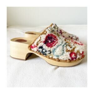 Chloe Joy Shearling Clog Mule Floral Embroidered Cream Size 38